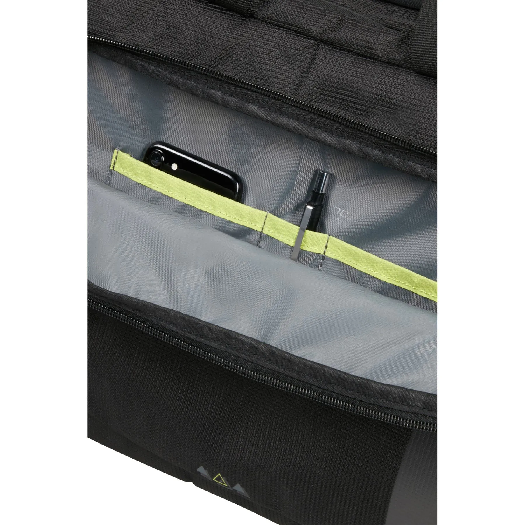 American Tourister Work-E-3-Way Boarding Bag