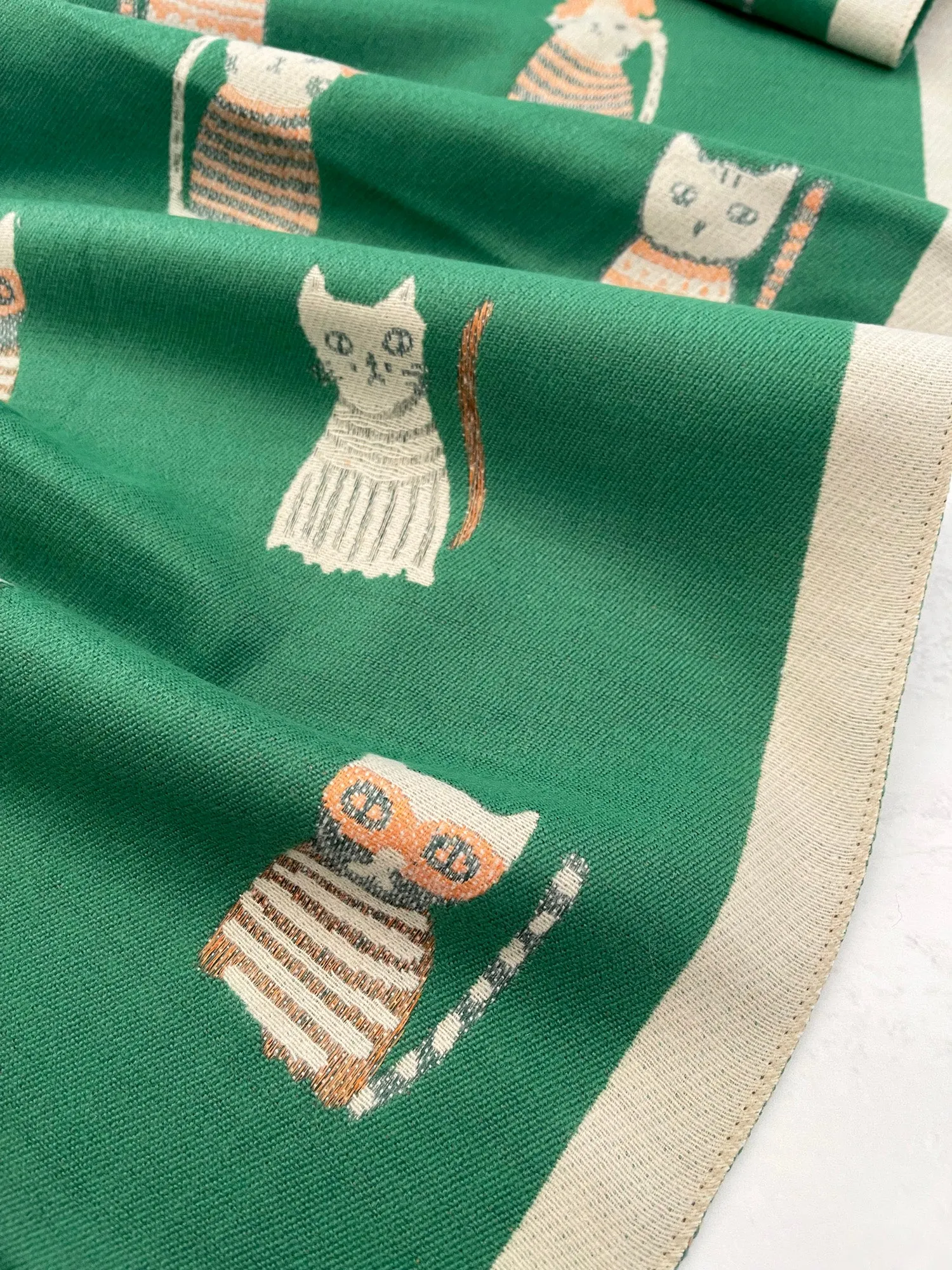 LARGE GREEN CAT THICK REVERSIBLE WINTER SHAWL BLANKET SCARF