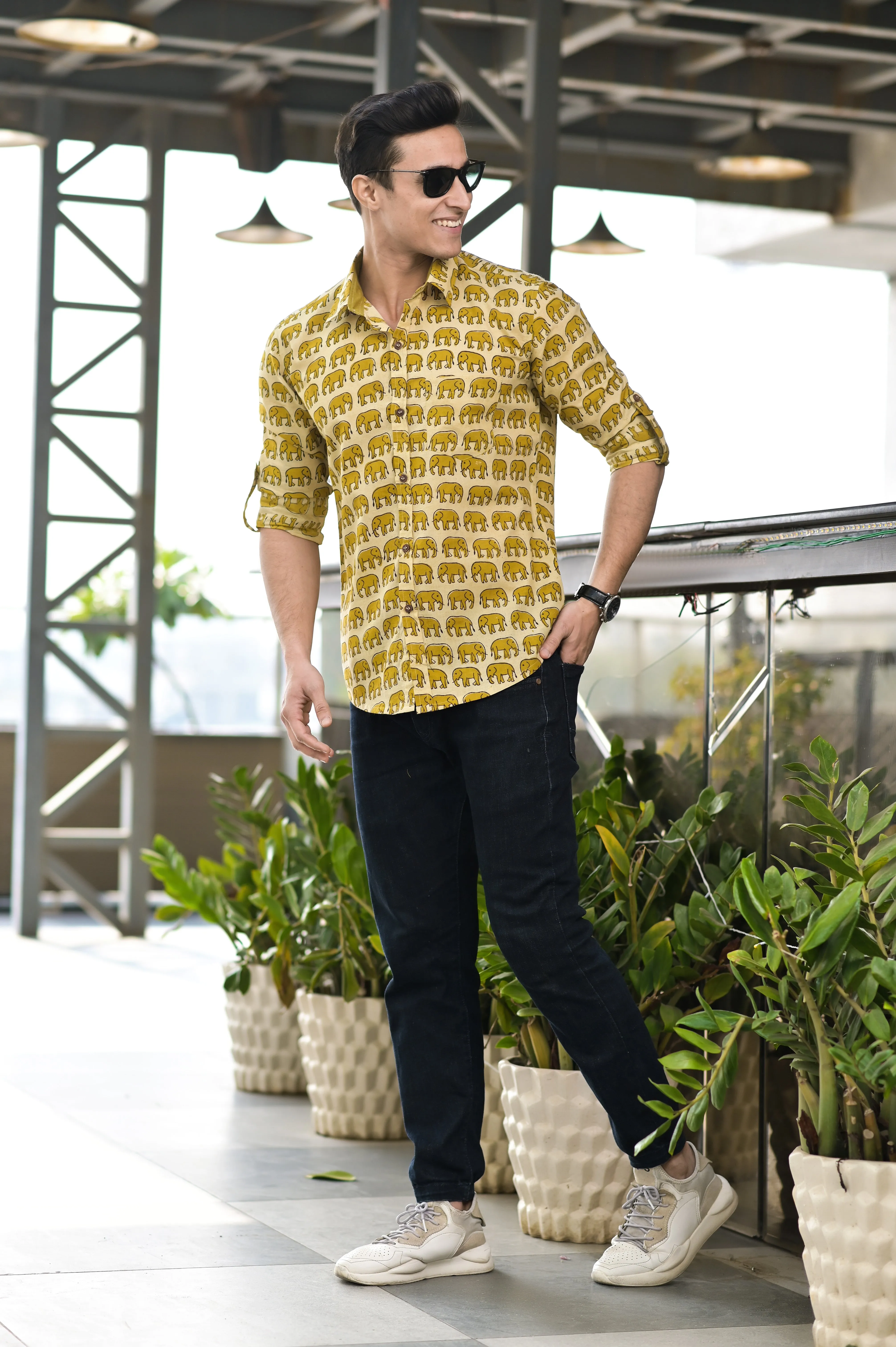 Men Coversational Printed Cotton Casual Shirt