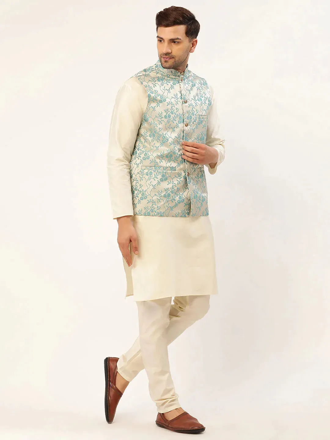 Men'S Solid Kurta Pyjama With Blue Floral Embroidered Nehru Jacket