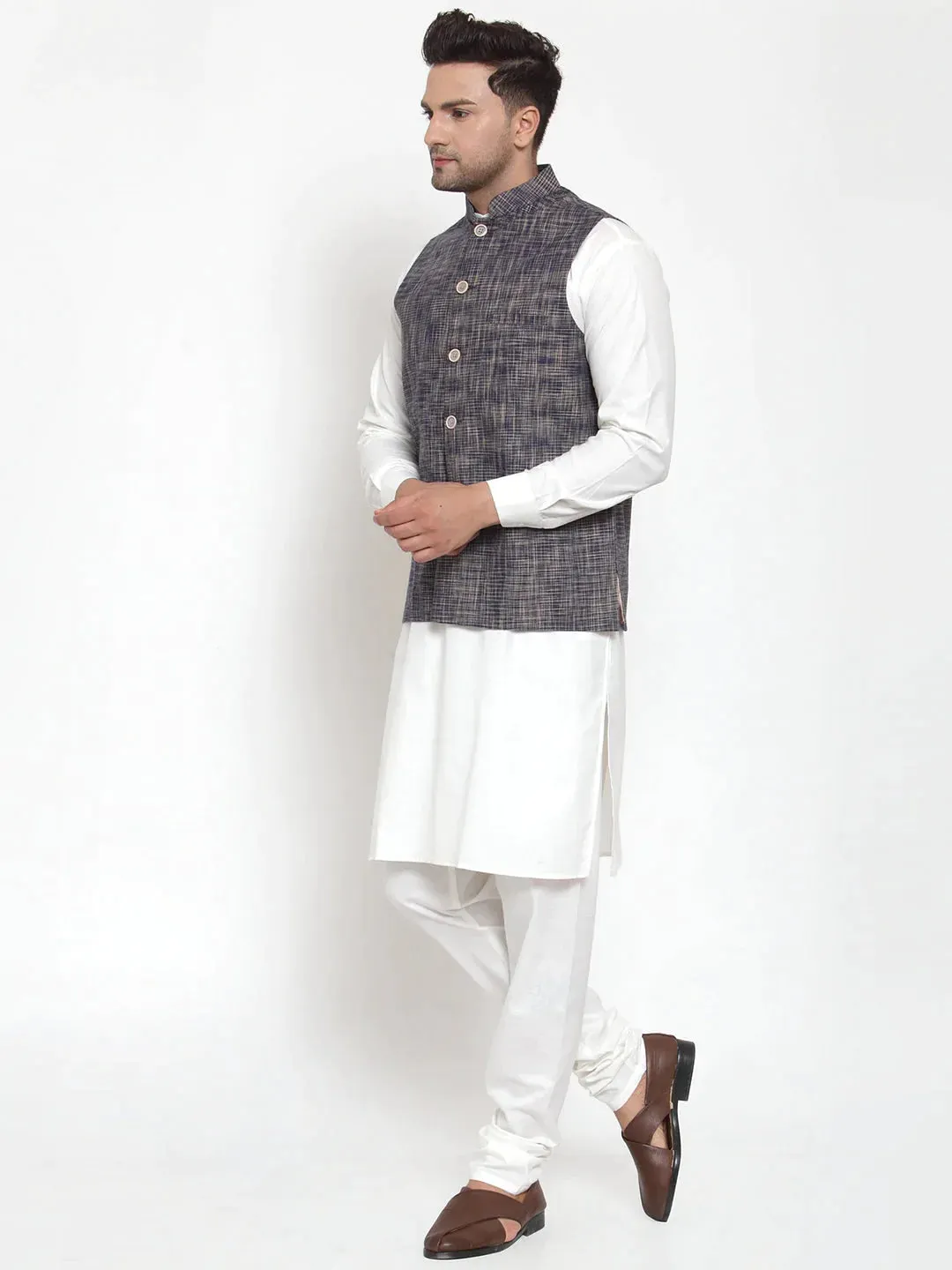 Men'S White Solid Kurta With Pyjamas & Blue Nehru Jacket