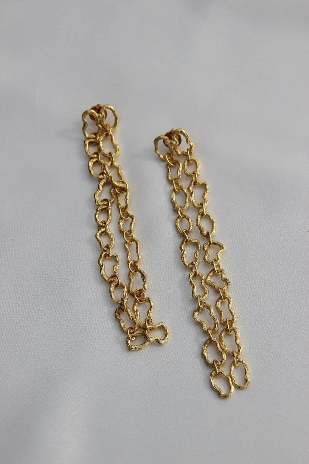 Textured Chain Shoulder Dusters