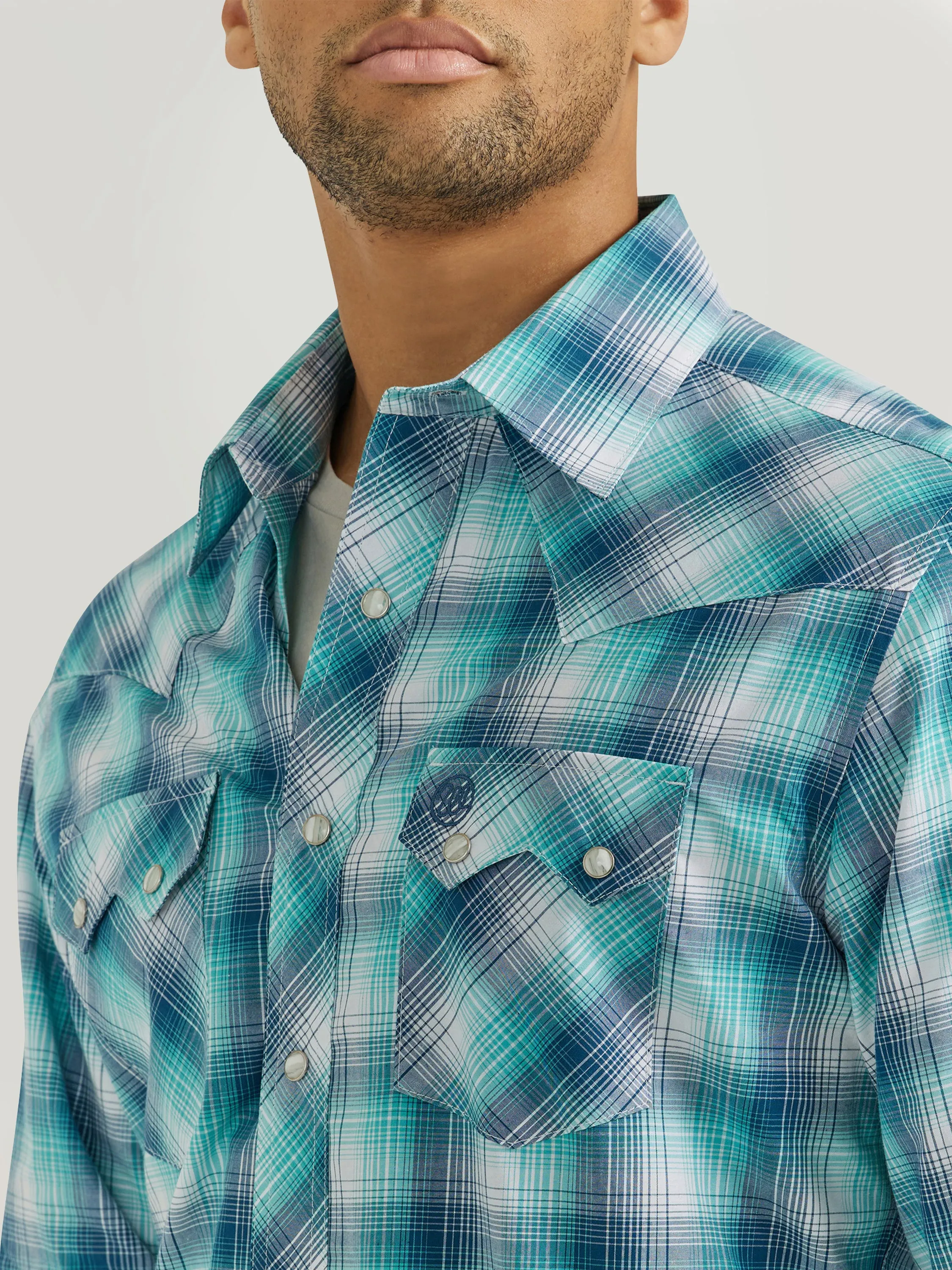 Wrangler Retro Turquoise Multi Plaid Snap Western Shirt for Men